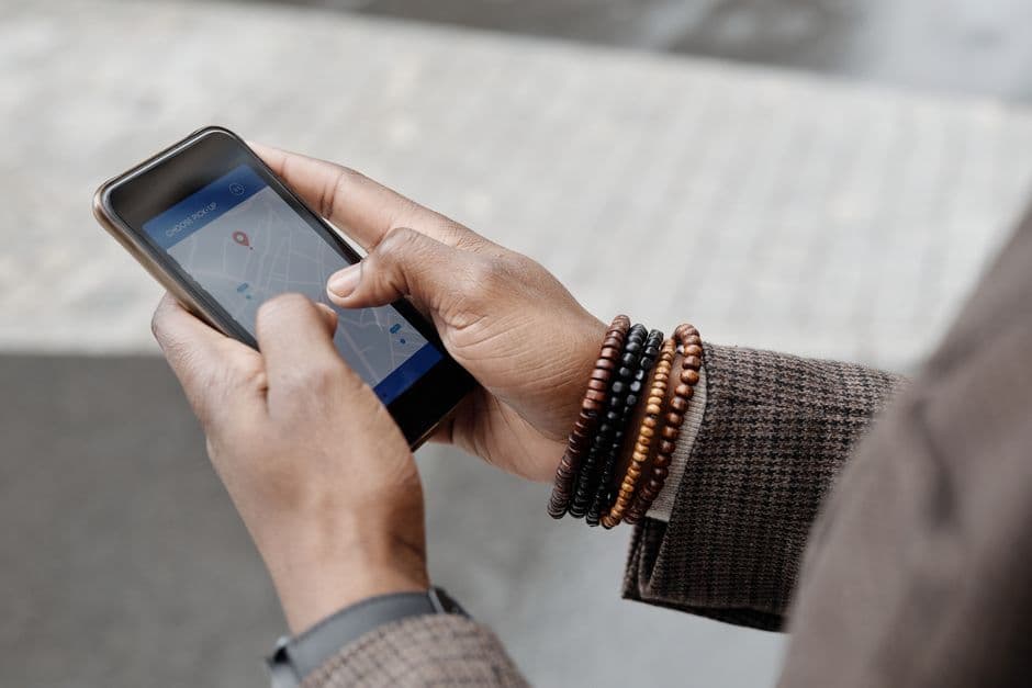 Aparecer quando o cliente procura perto de si Pesquisa local no Google Maps através de smartphone